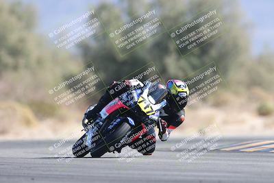 media/Nov-01-2025-CVMA (Sat) [[fc0f7531b8]]/Race 4-500-400-350 Supersport/